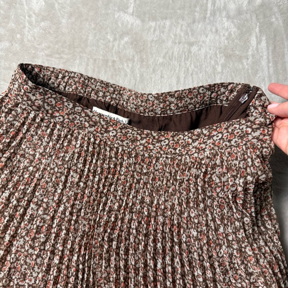Abercrombie & Fitch Petite Floral Pleated Midi Skirt Brown Size M NWT - Picture 4 of 13